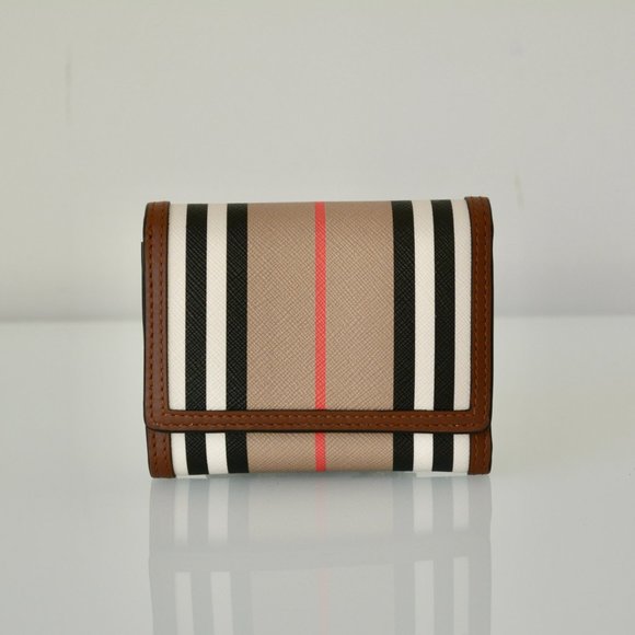 NWT BURBERRY LANCASTER ICON STRIP VINTAGE CHECK - Picture 2 of 9